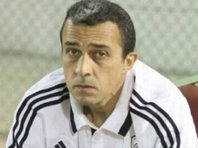 鏡報：埃及足球教練慶祝絕殺時突發心臟病去世